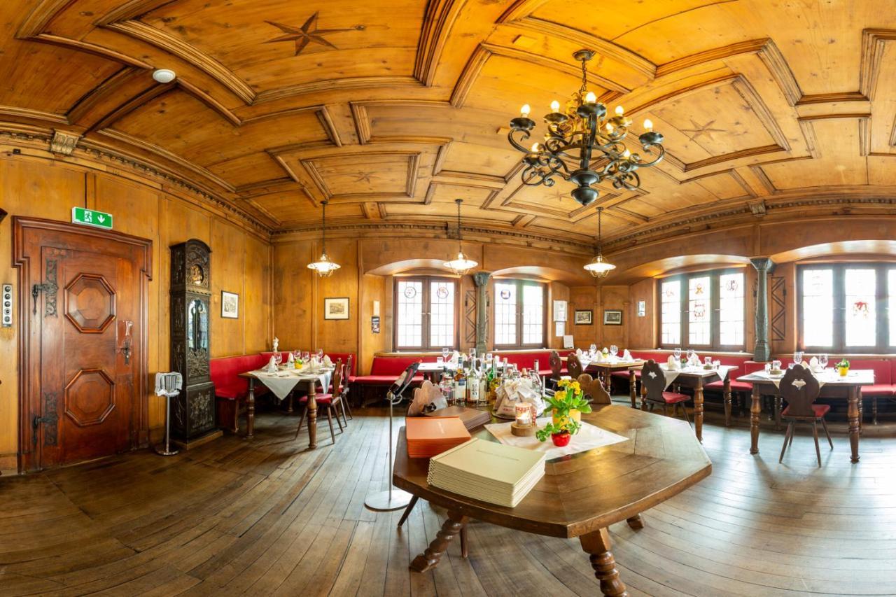 Hotel Zunfthaus Zur Rebleuten 2*