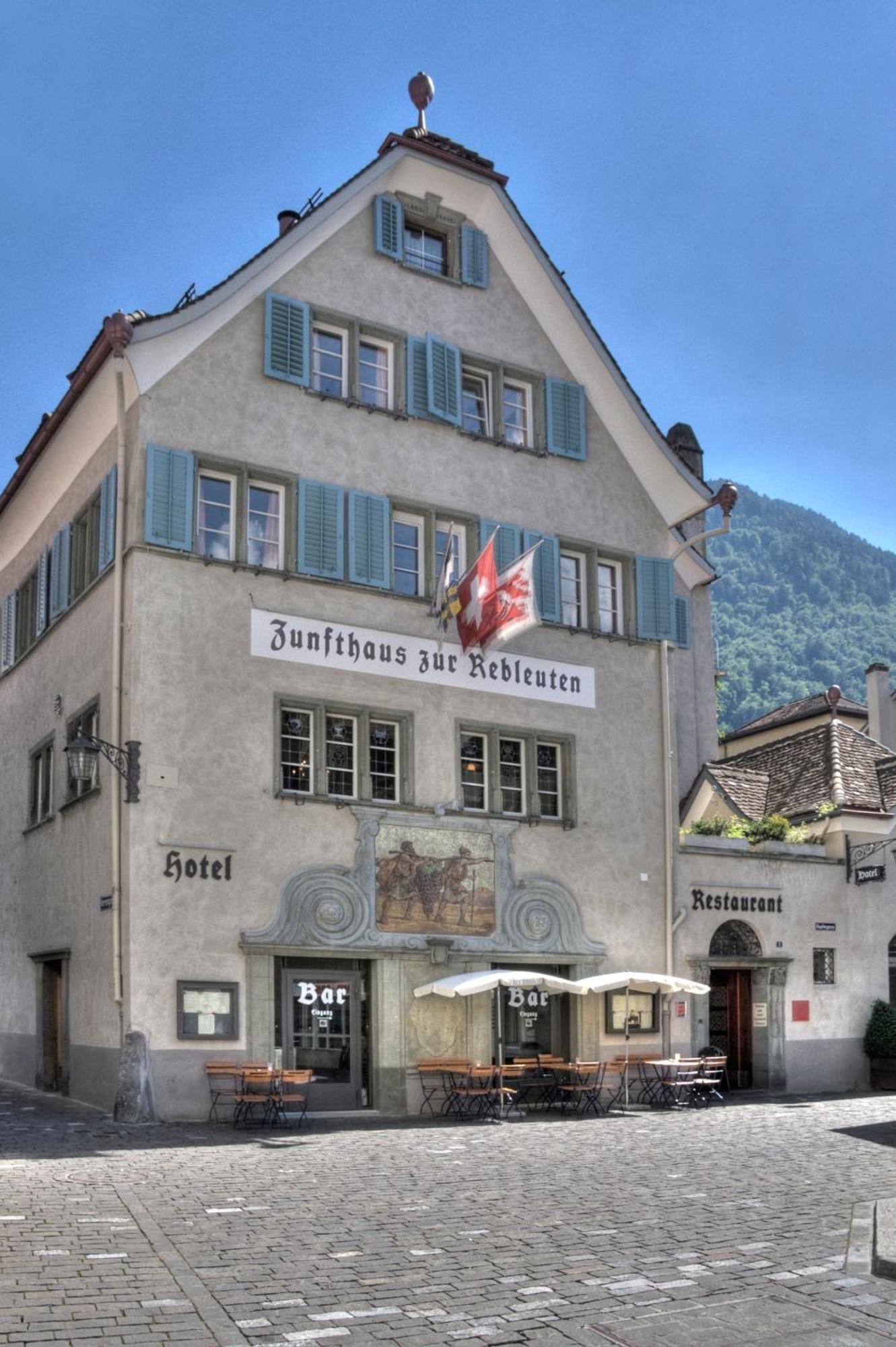 Hotel Zunfthaus Zur Rebleuten 2*